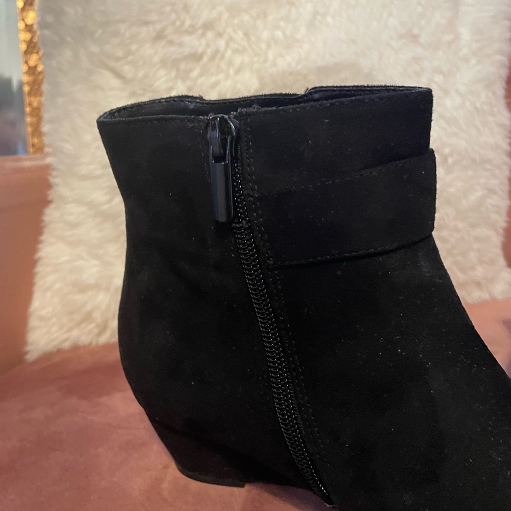 Booties - Picture 4 of 6